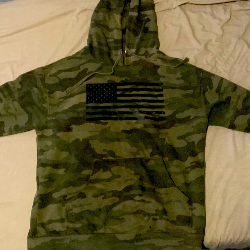 STLHD Army brand camo sweatshirt